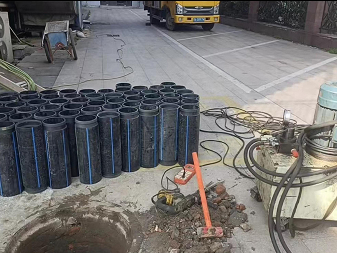 大厂PE置换管厂家 DN315置换管 非开挖管短管置换